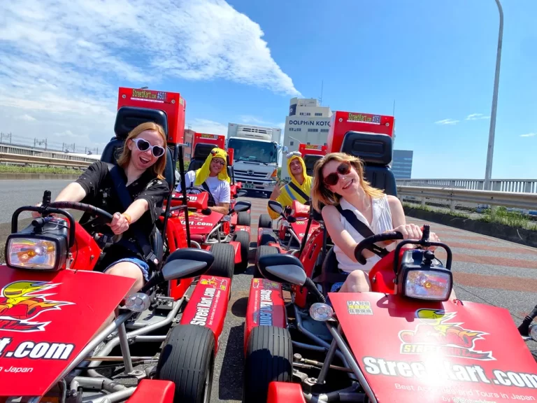 A Romantic Christmas in the Area | Winter Date Plans for a Special Evening